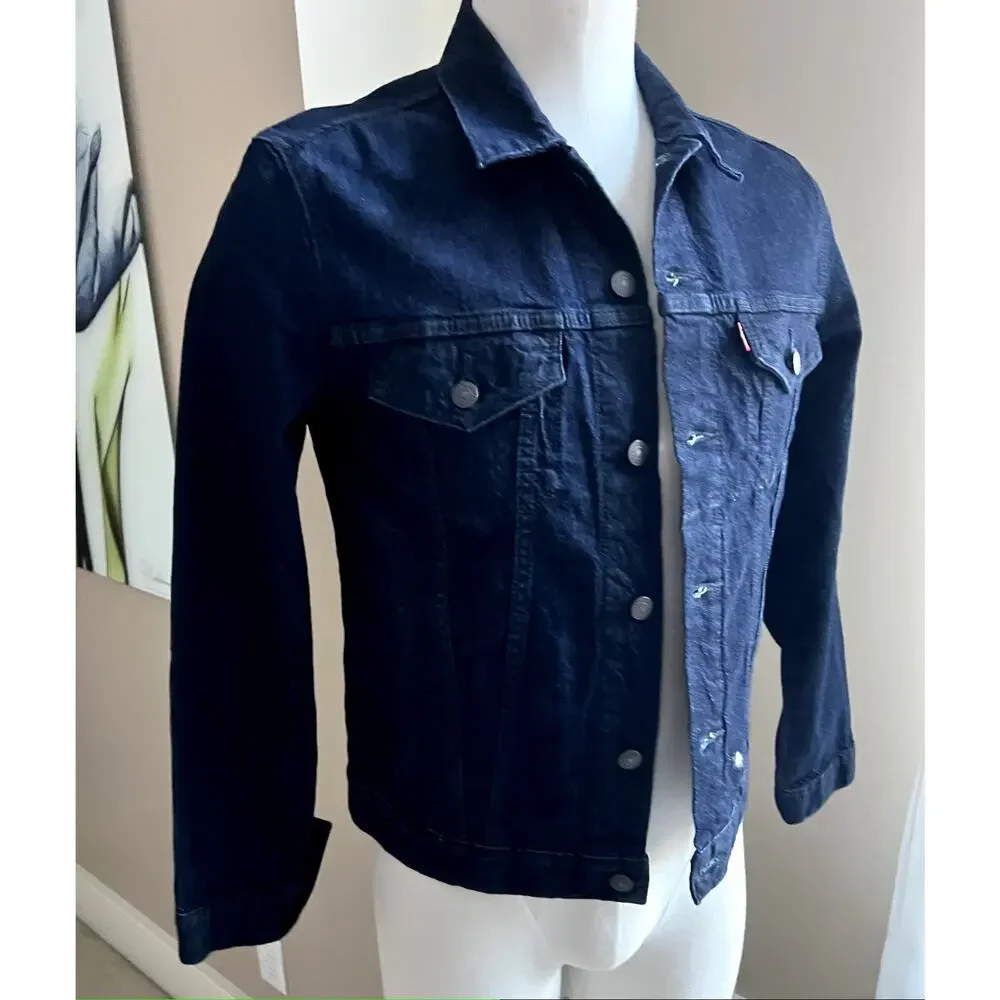 NWT men's Levi's dark denim trucker jean jacket size S - Picture 2 of 5